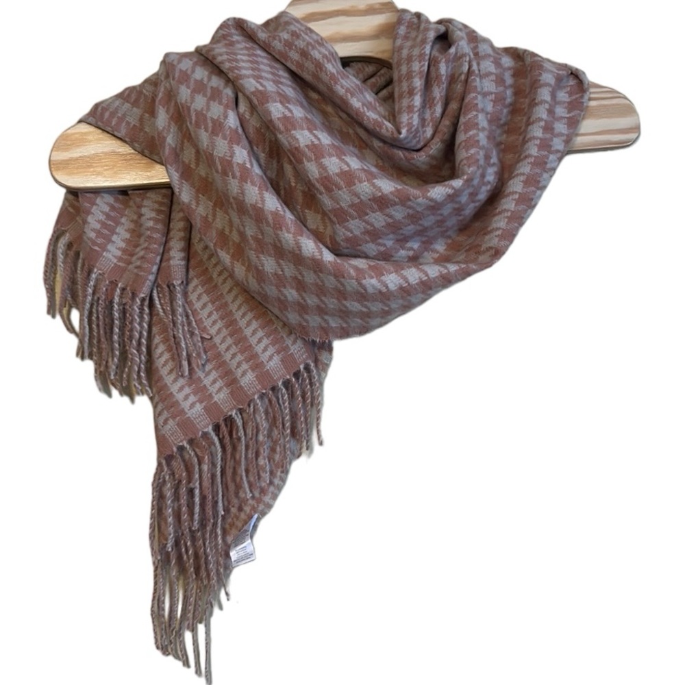New without tags Cleo women’s scarf wrap Soft as can be!